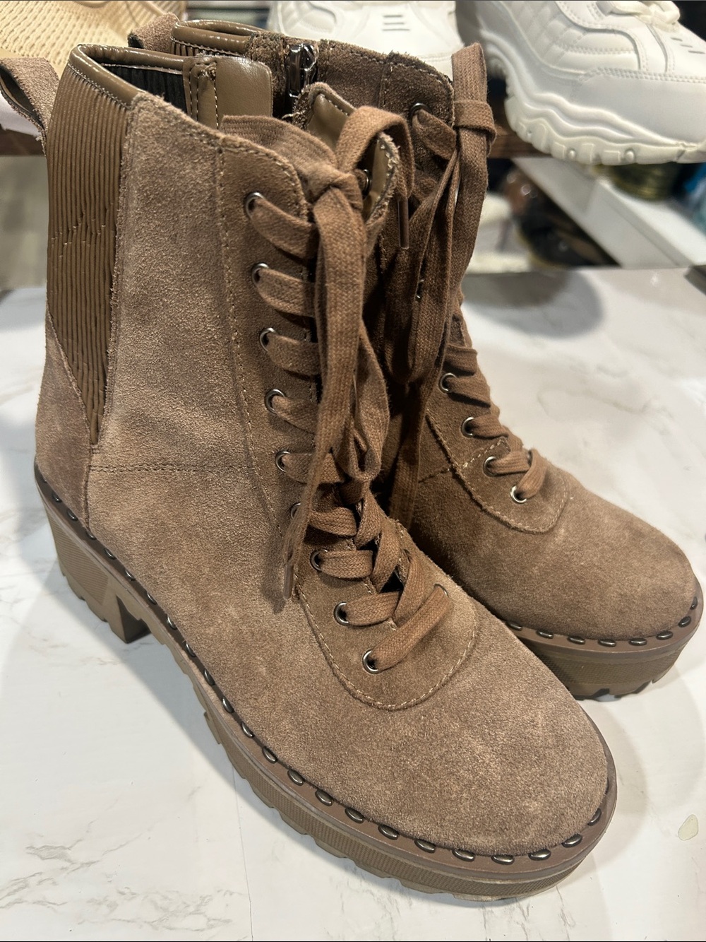 Vince Camuto Tan Suede Lace Up Combat Boots Lug Sole Women’s